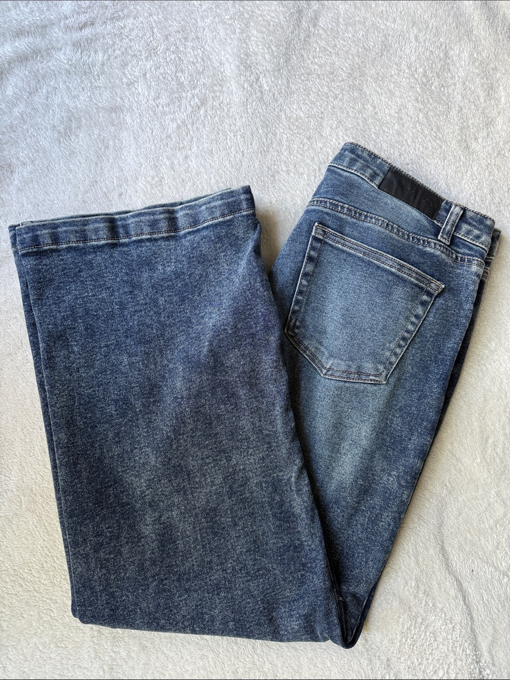 Men's Straight Fit Denim Jeans in Washed Blue